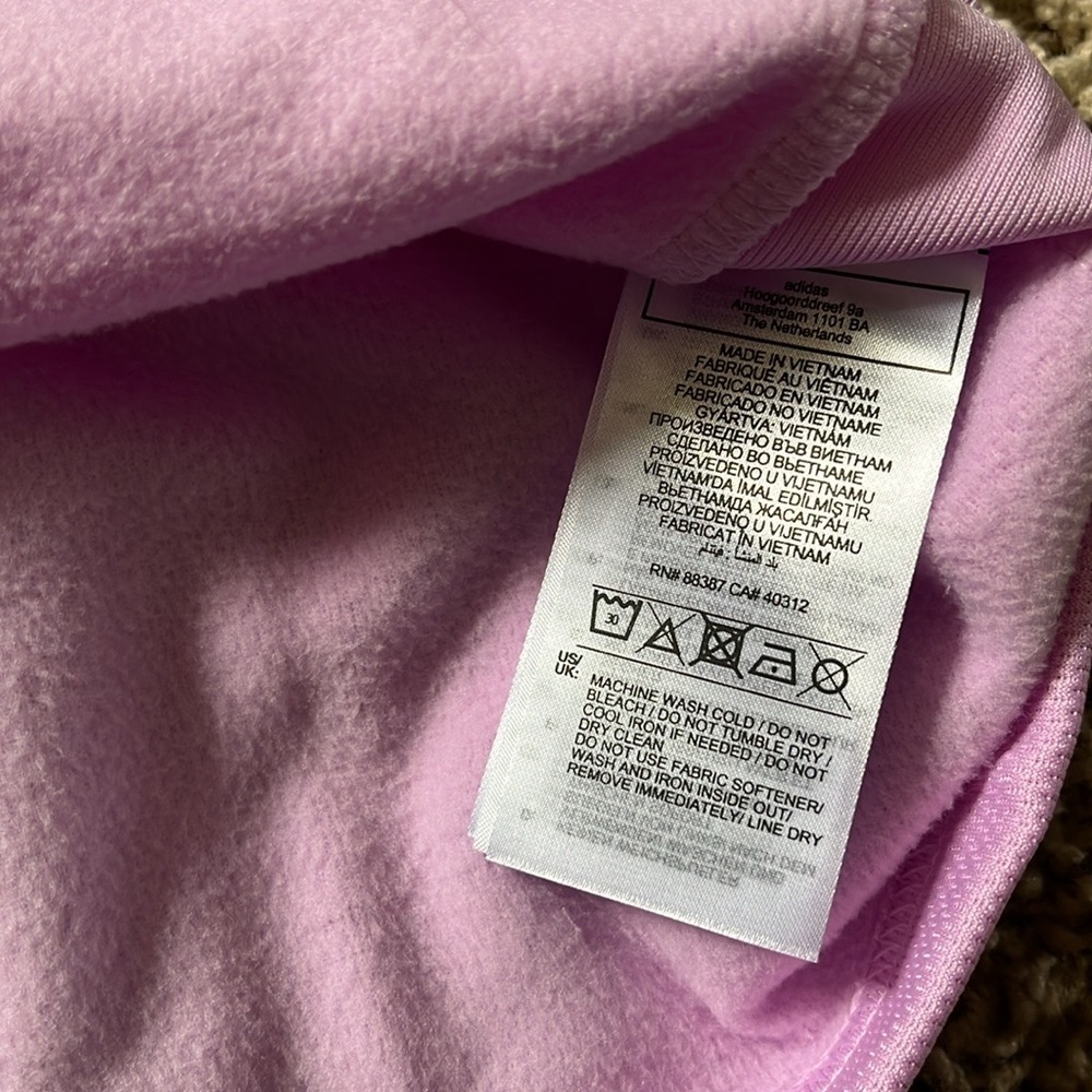 NWT Woman’s Adidas Quarter Zip - Picture 4 of 4